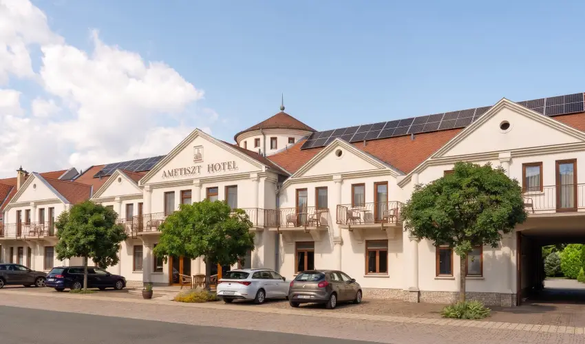 Ametiszt Hotel Hark�ny