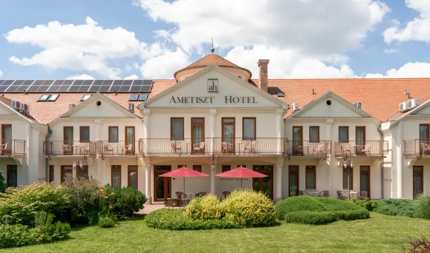 Ametiszt Hotel Hark�ny