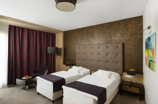 Corso Hotel P�cs, P�cs, Hark�ny - 20 km