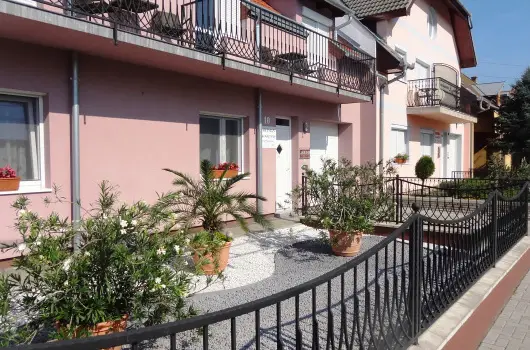 Gere Art & Exclusive Apartman, Harkny