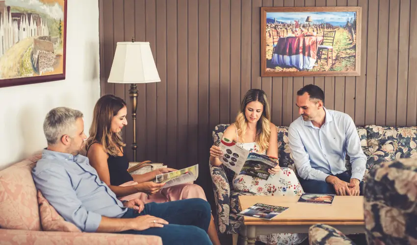 Hotel Cabernet Villnykvesd