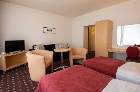 Laterum Hotel, P�cs, Hark�ny - 19 km