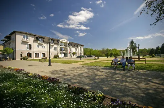 Hotel Xavin, Hark�ny