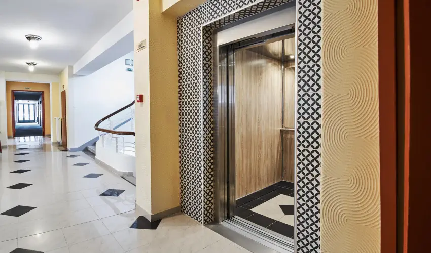 Korona Hotel Harkny Harkny